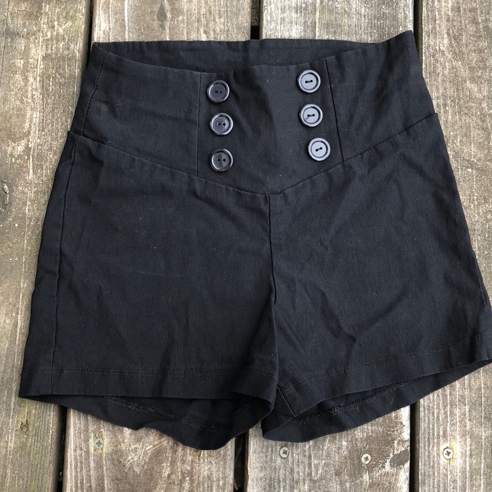 Black high rise shorts!